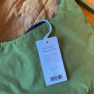 BNWT Baggu Avocado bag
